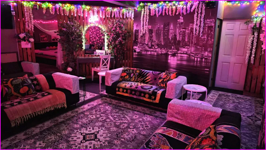Swingers Fetish BDSM Greedy Girls Events at atlantisEVOLUTION Stoke Staffordshire Midlands ST63AP 07971185999